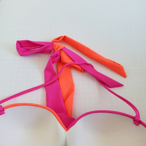 Victoria Secret Bikini Top - Picture 3 of 4